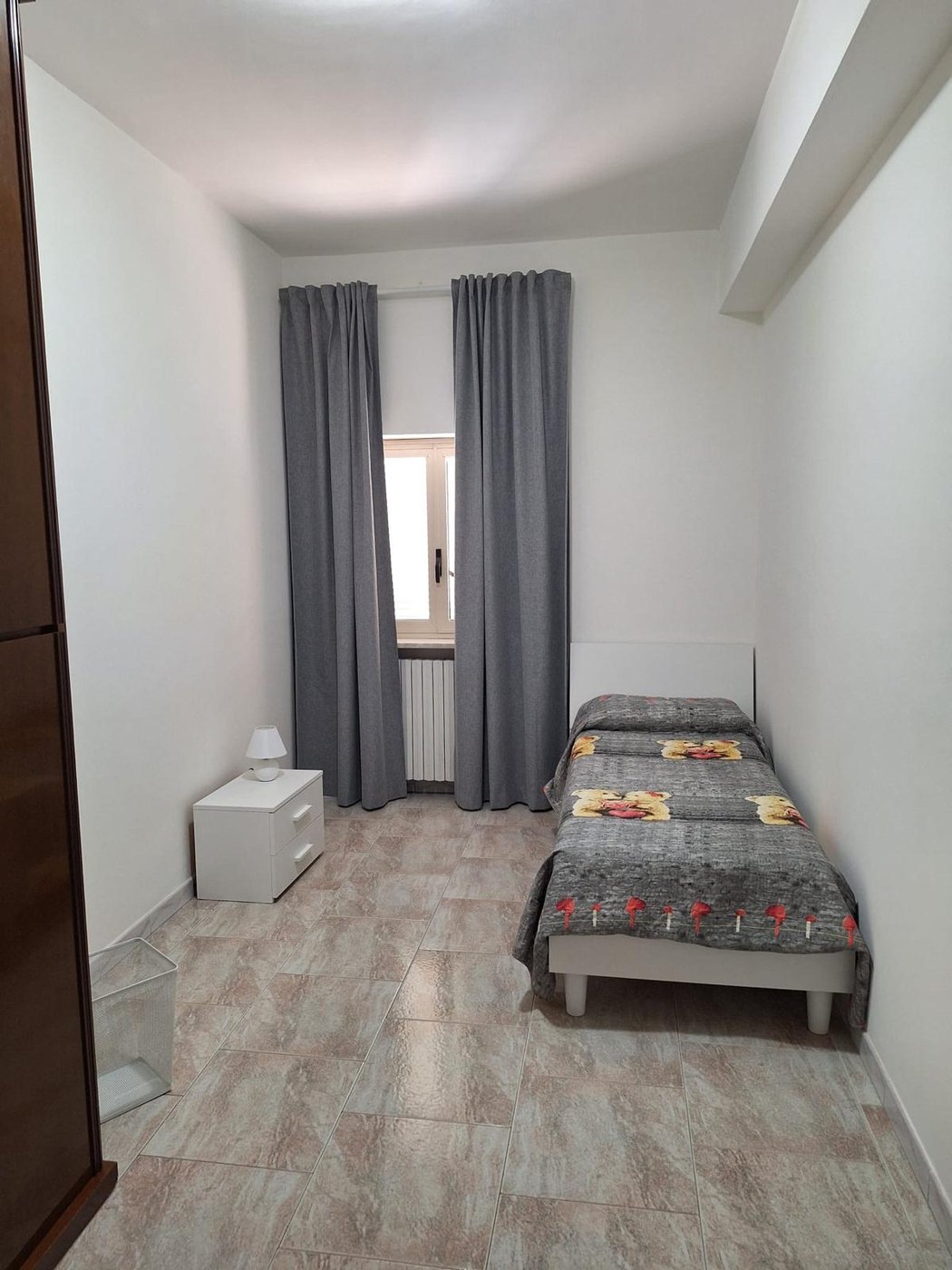 Camera singola del bed and breakfast vicino all'Unical